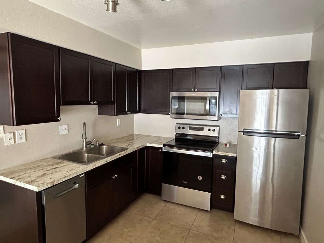 859 S Extension Rd, Mesa, AZ 85210