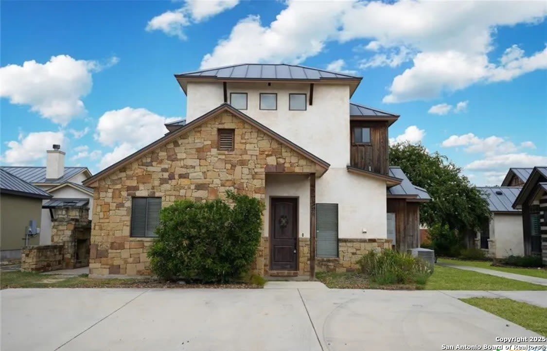1752 Gruene Vineyard Crossing