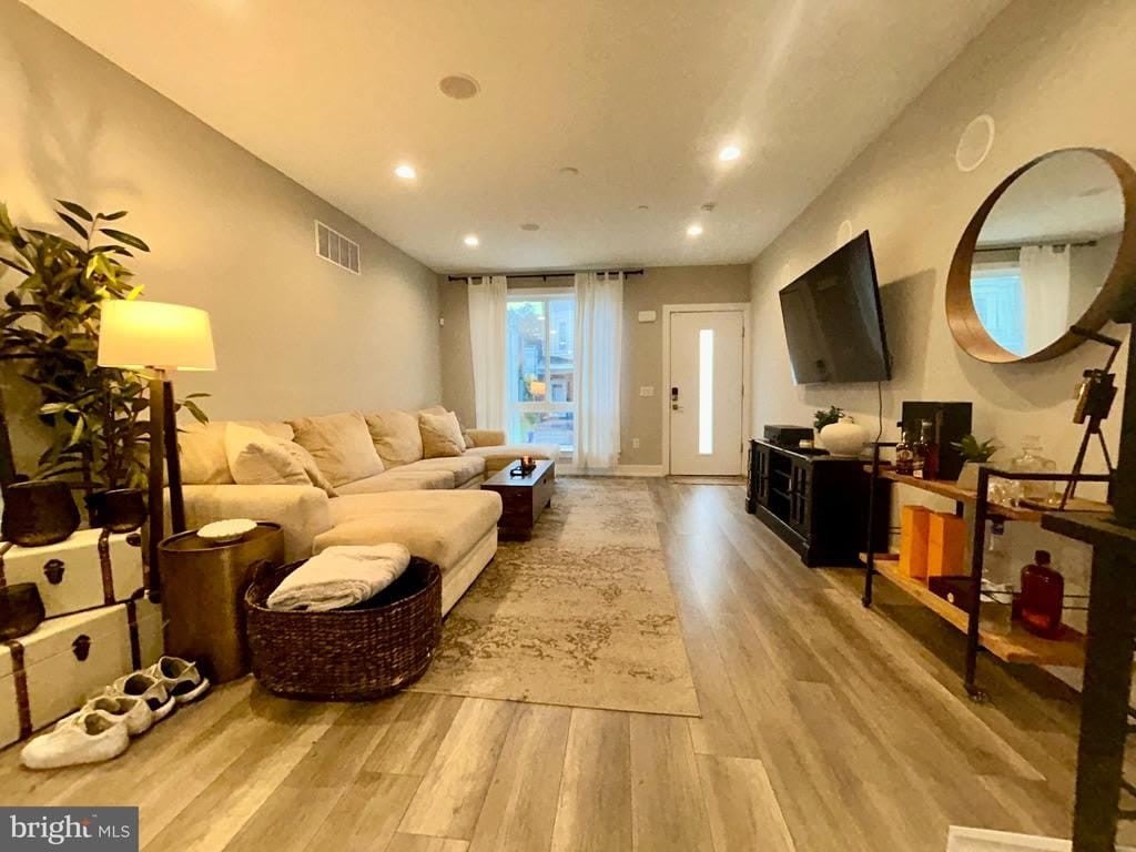 2927 CECIL B MOORE AVENUE