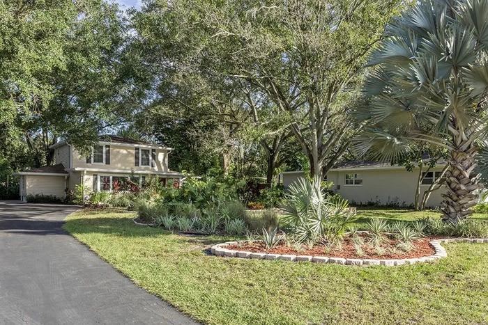 1303 West Adalee Street