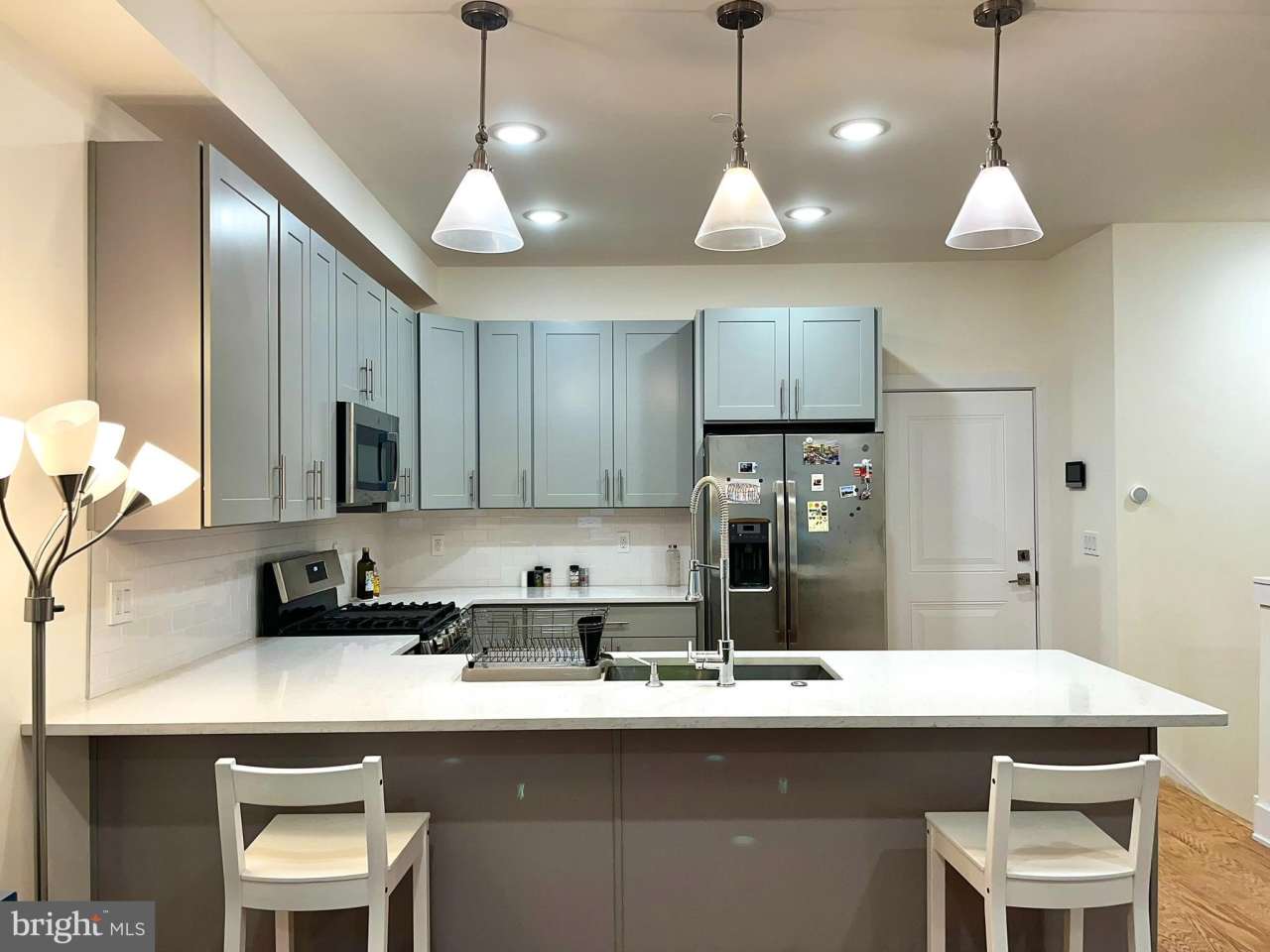 512 W MONTGOMERY Avenue unit: 1