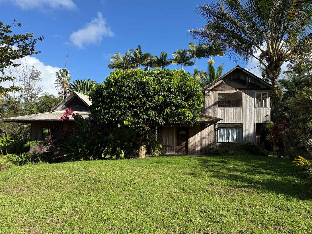 3BR/1BA Home in Hawaiian Acres