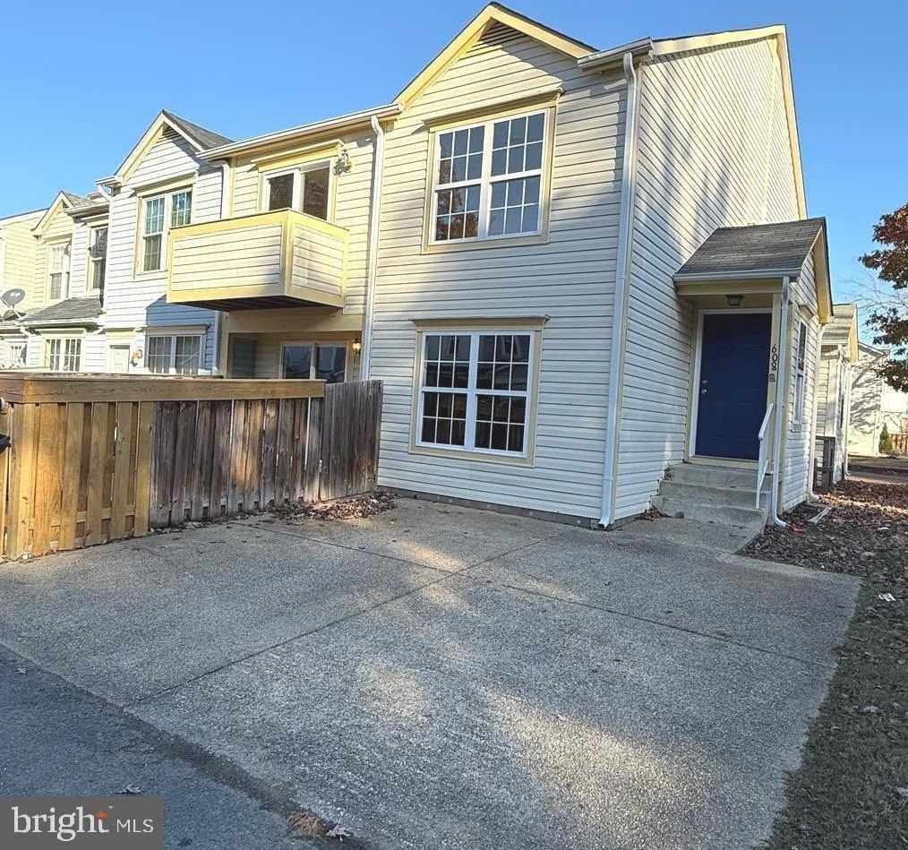 46359 COLUMBUS Drive unit: 608