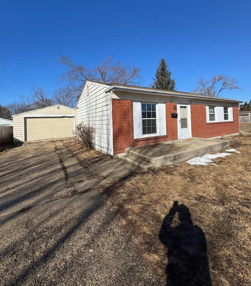 Three Bedroom Home Loves Park $1,595.00