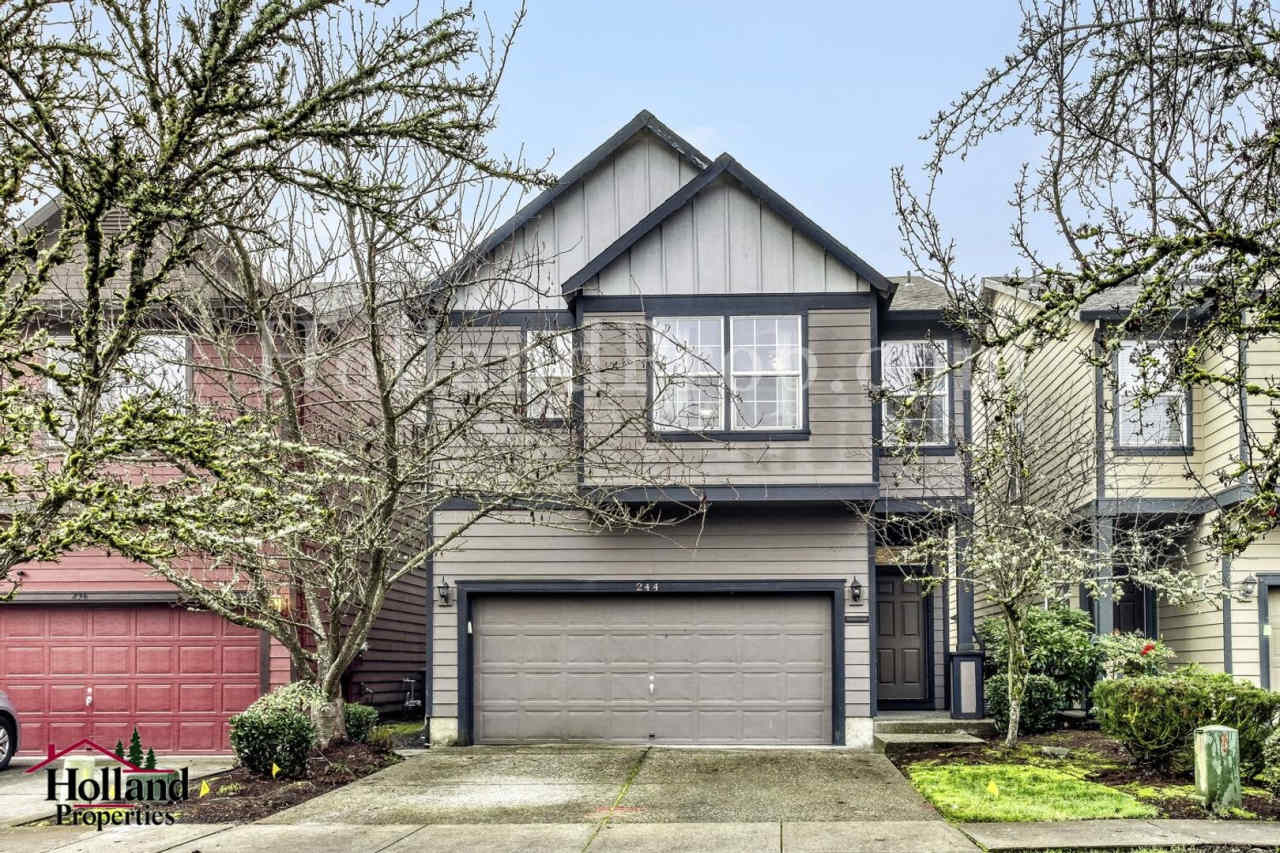 **Now $2,395 + $150 off for First 3 Months- Welcome to this stunning 3-bedroom, 2.5-bathroom home