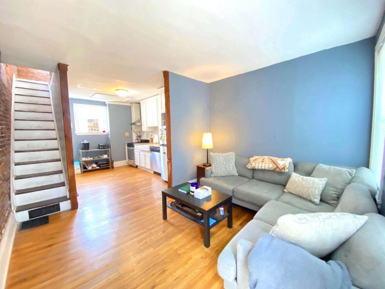 Beautiful 1 bed/1 bath HOUSE with backyard  basement for rent!