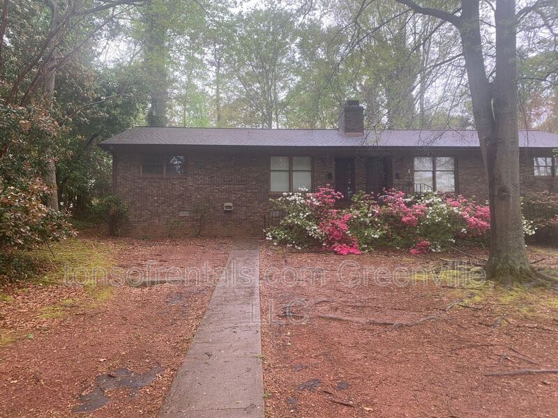 100 Pinebrook Road B