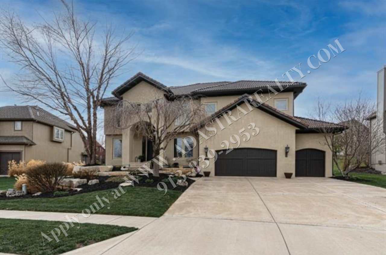 Gorgeous 5 Bed 5 Bath Home in Olathe-Available NOW!!
