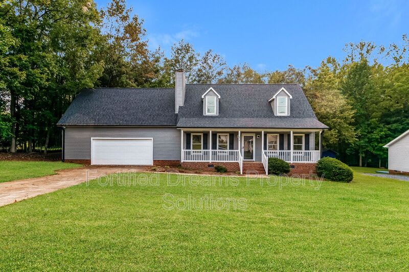 814 N. Greenbriar Street