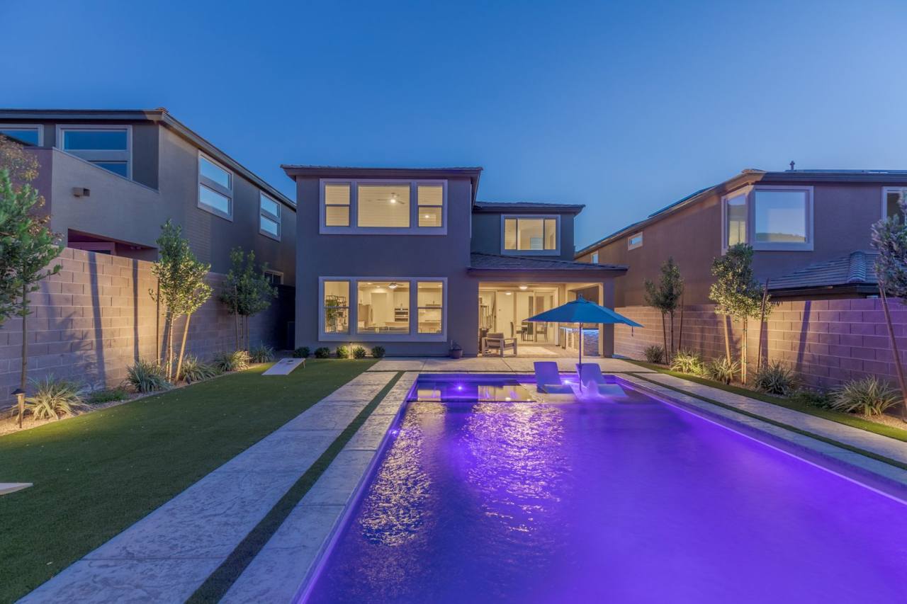 Luxurious Home in Henderson’s Desirable 89052 Community!