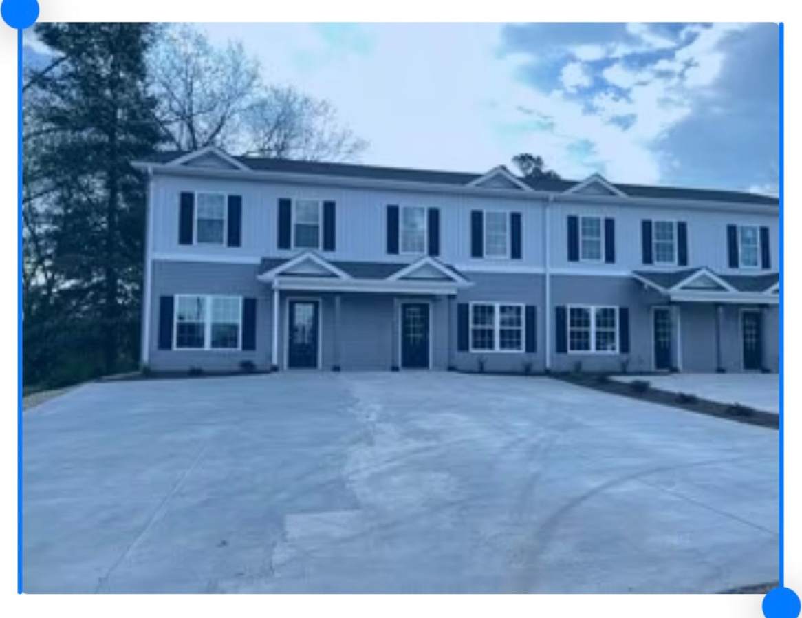 Room in 3 Bedroom Home at Filbert St