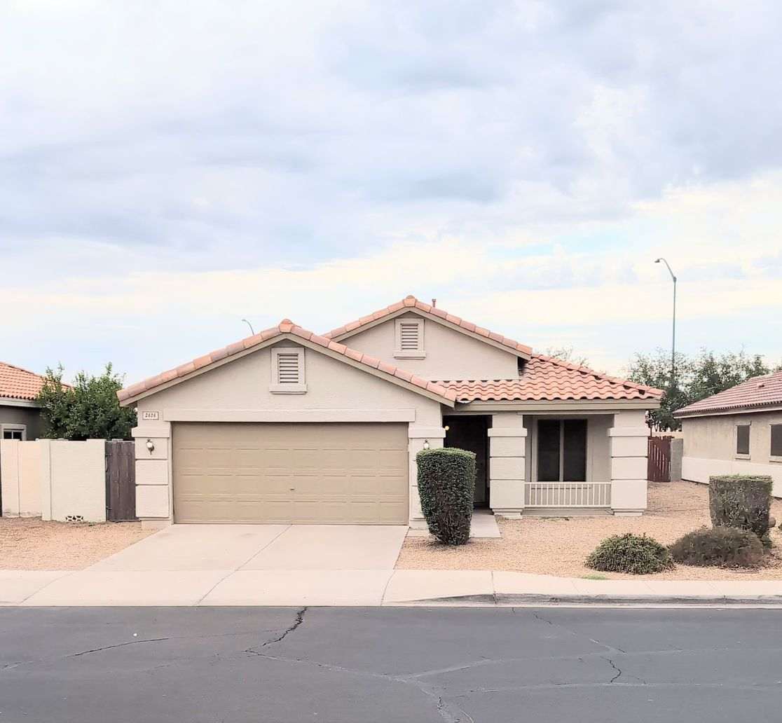 Lovely home in Lesuer Estates Mesa!!