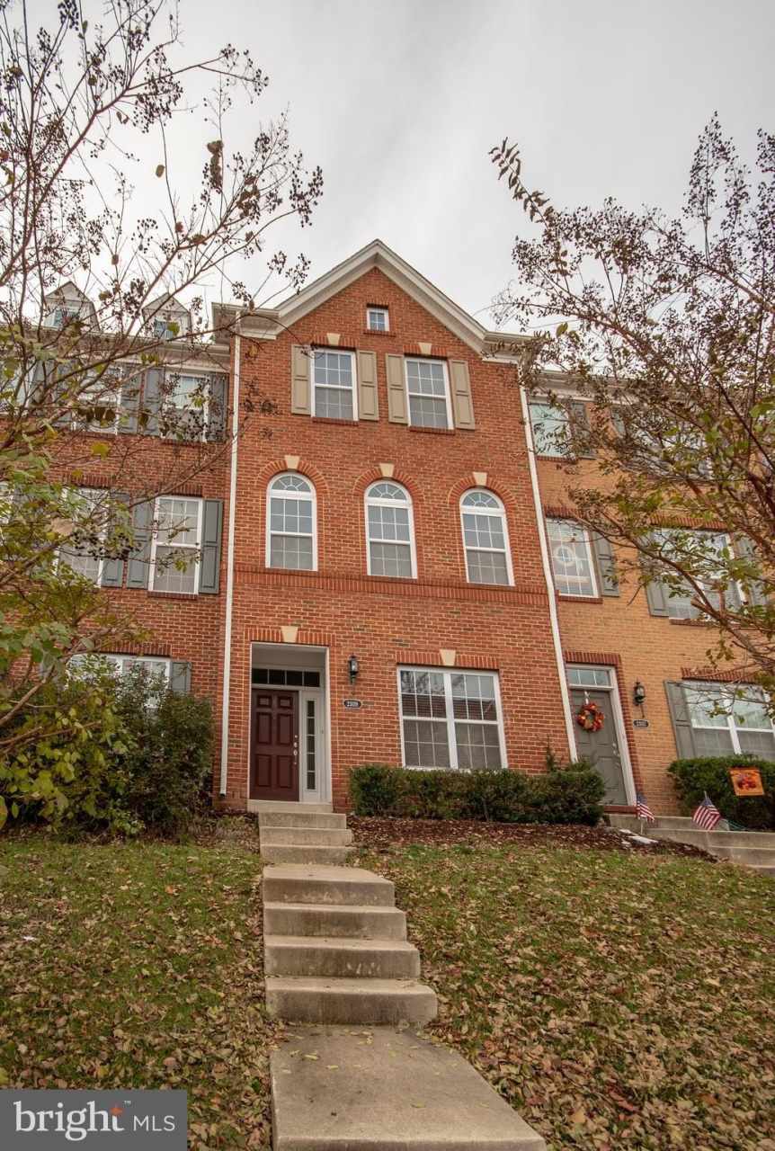 23119 SUNBURY Street