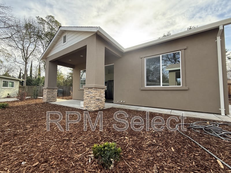 1229 Hooton Ct