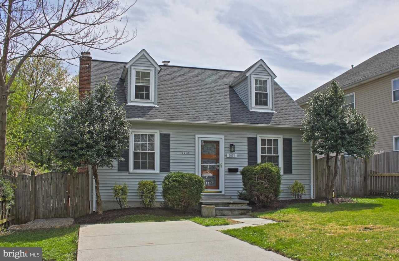 1013 CRAWFORD DR