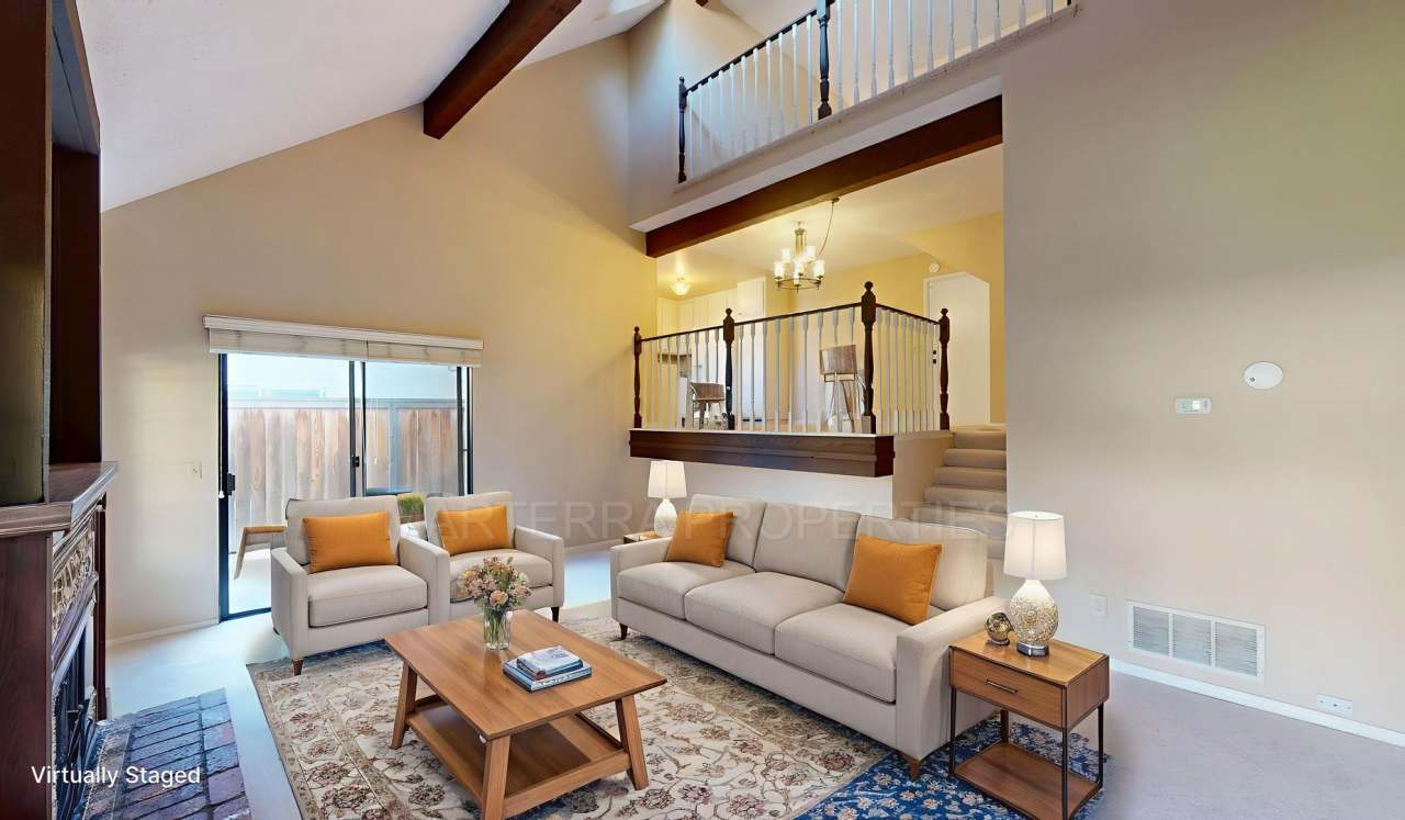 3 Bed/2.5 Bath Townhome In Eastside Costa Mesa!