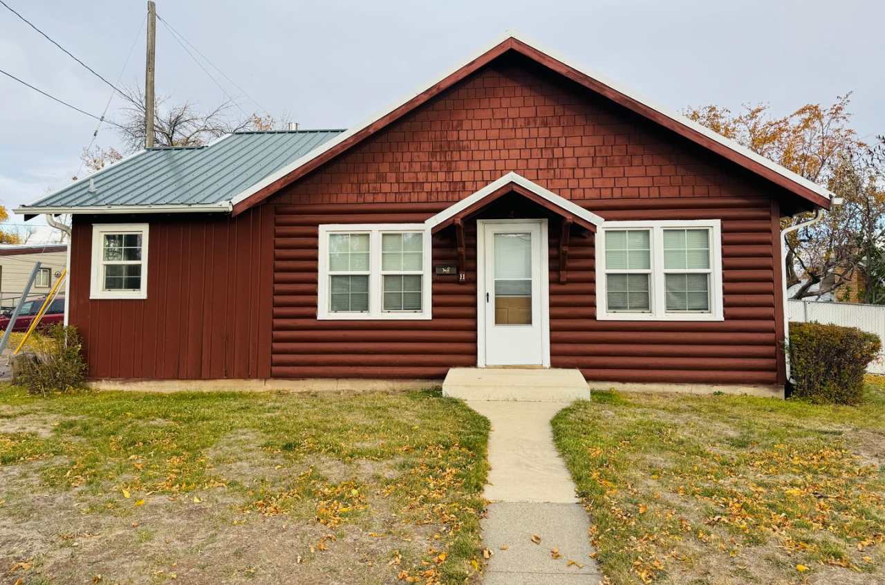 Cozy home 2 Bed 1 Bath