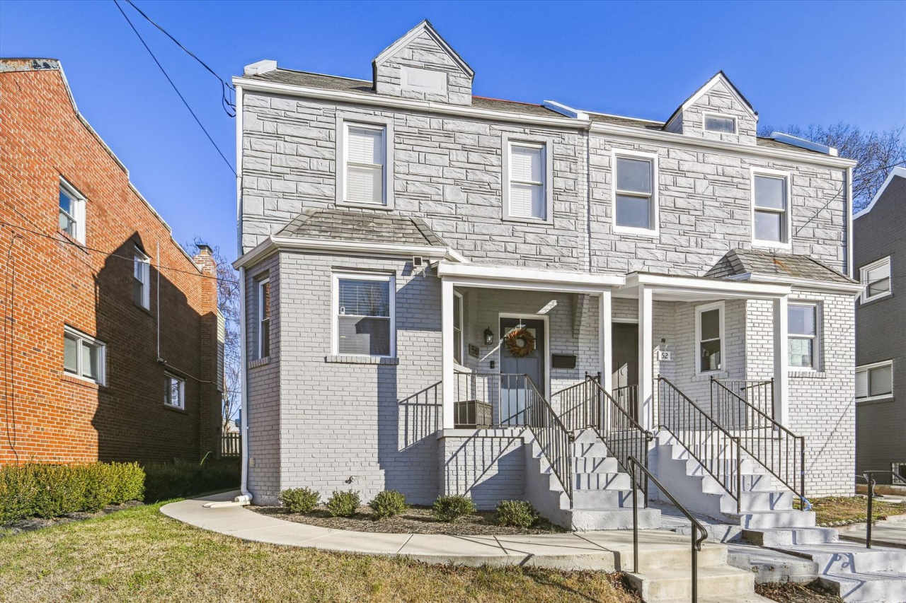 Modern 3BR/2.5BA Row Home with Parking  Private Backyard in SE DC