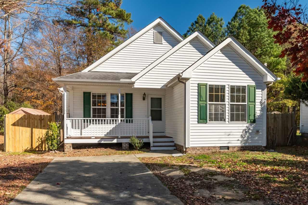 Ranch home in North East Raleigh: Available Now