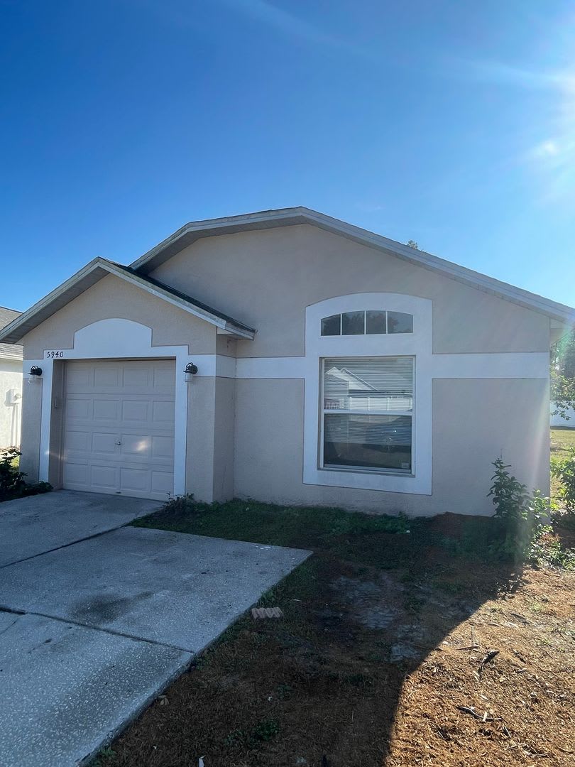 Quiet  Cozy Wesley Chapel Home with Great Yard – $1,850/mo