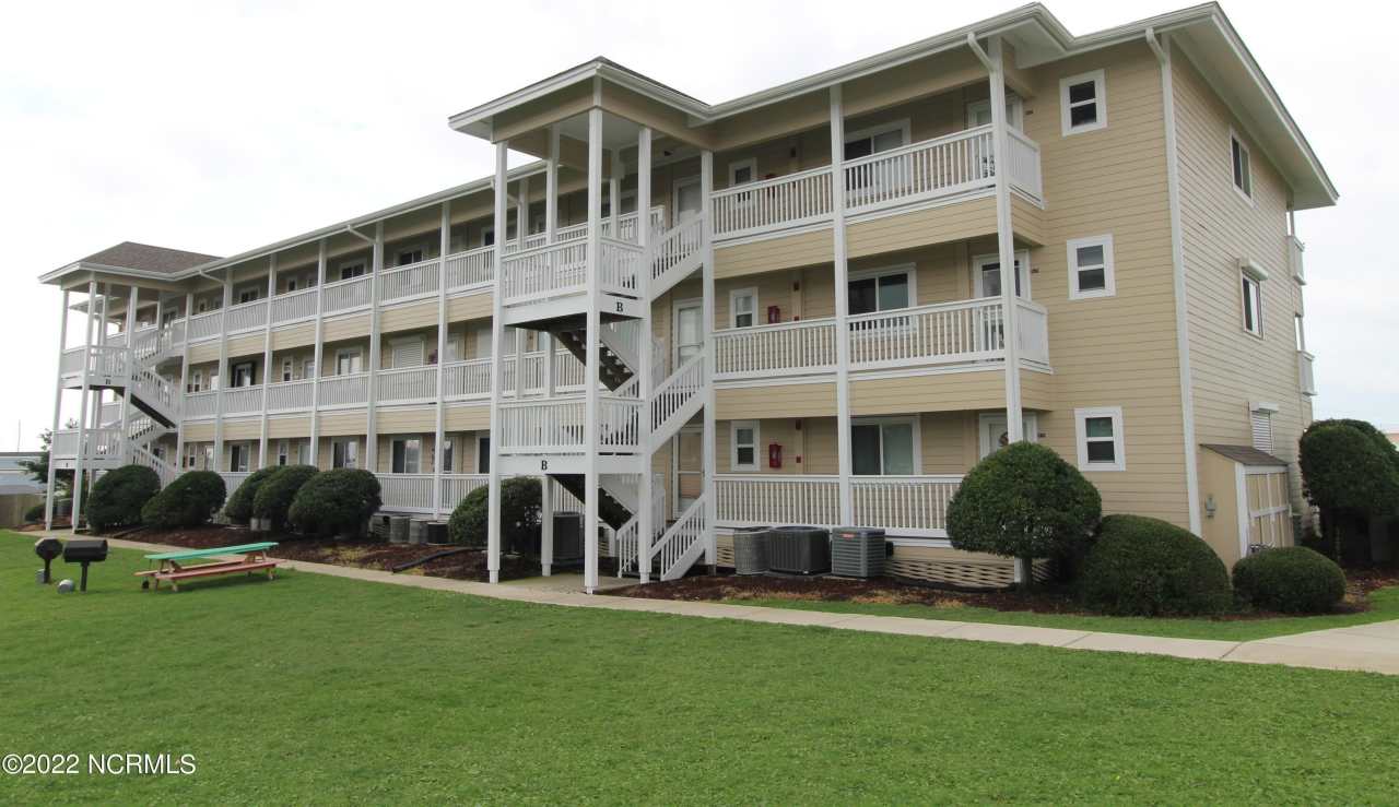 650 Cedar Point Boulevard unit: B27