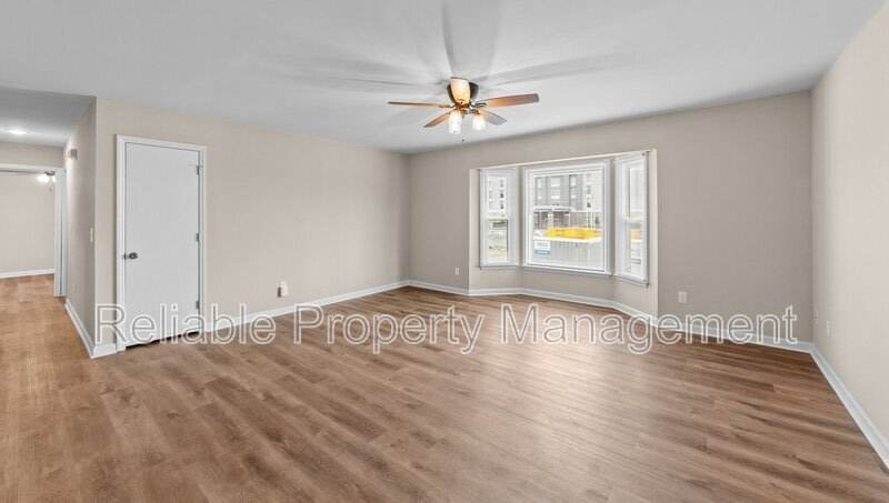 406 S Walton Drive Unit 8