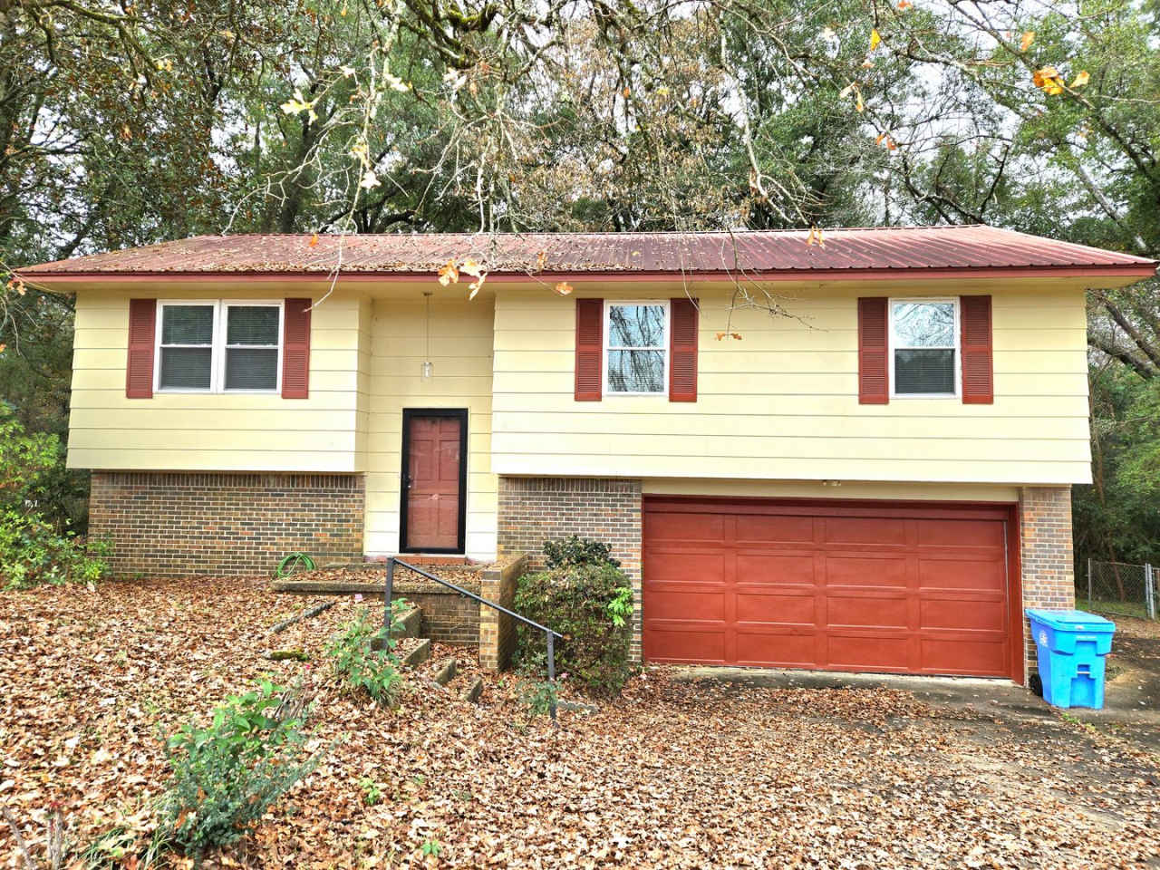 Prattville 3 Bedroom Home with Garage