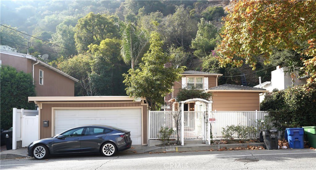 1105 N Beverly Glen Boulevard