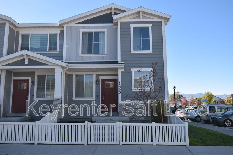 14893 S Thunder Horse Lane