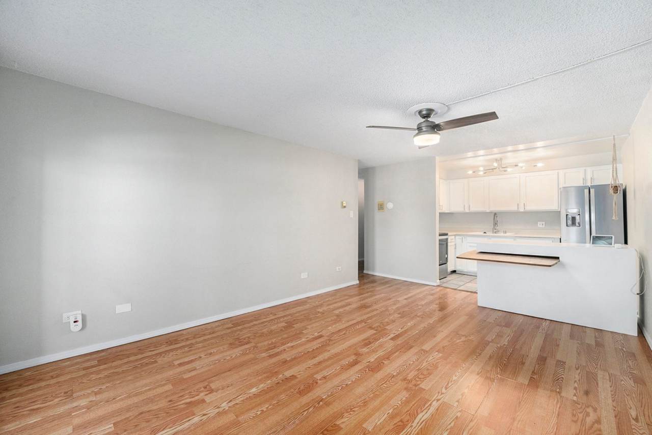 Beautifully Updated Condo In North Denver
