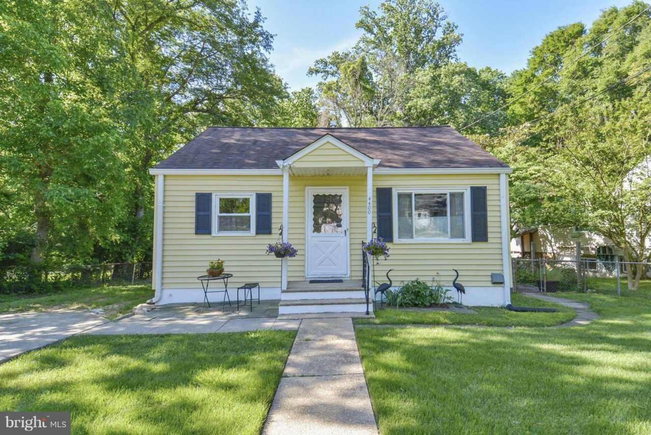 Quaint 2 Bedroom 2 Bath Cottage Style Home Near Rock Creek in Bethesda