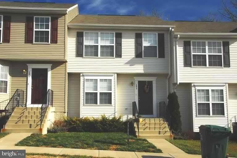 203 MERRILL COURT