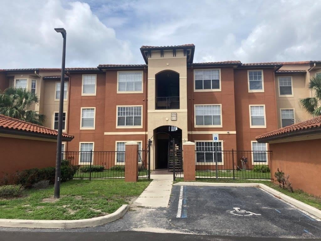 5530 METROWEST BOULEVARD