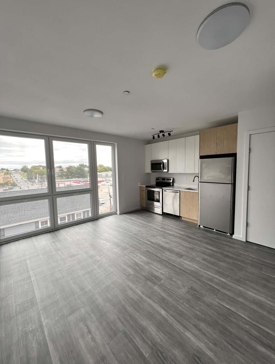 160 Middlesex Street