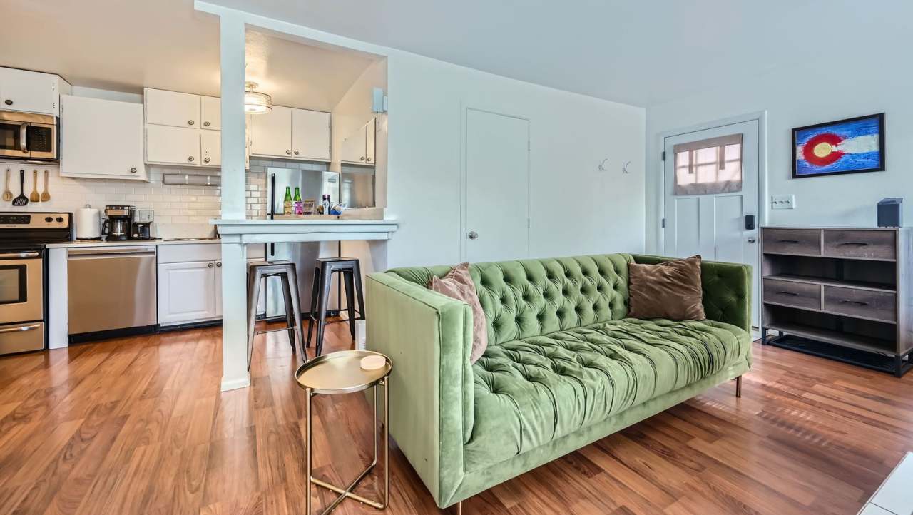 Modern 2 BDR / 1 BA in North Boulder