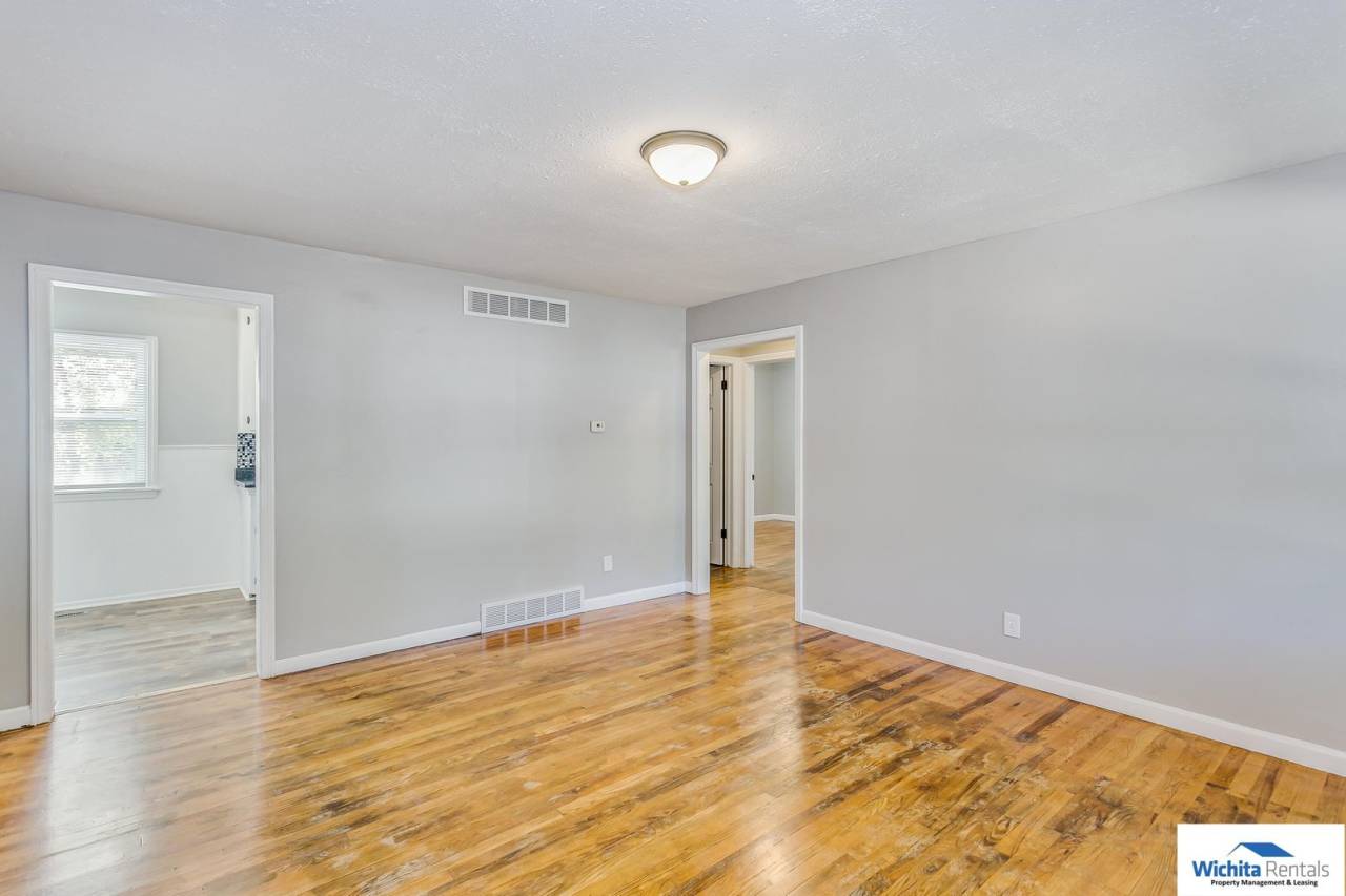 ***Showings starting 01/05/26***