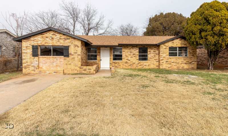 1808 Las Cruces Lane