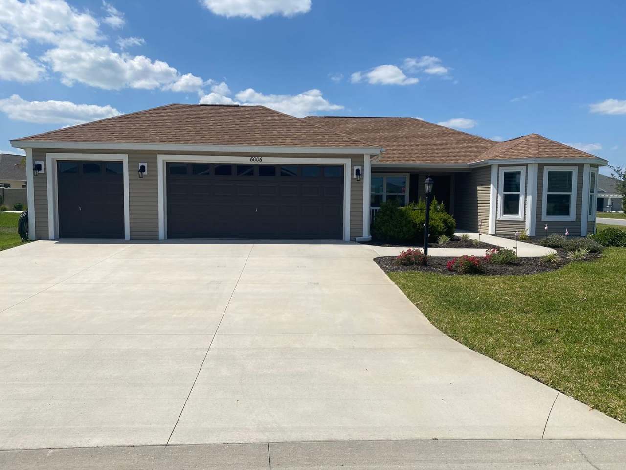 Beautiful Unfurnished 3 bed, 2 bath ANNUAL lease in The Village of St. Catherine