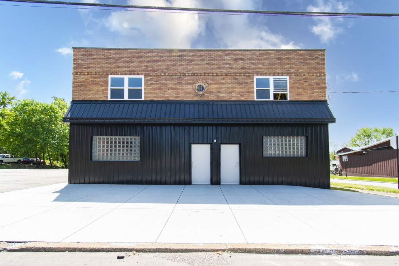 3143 Mahoning Avenue A