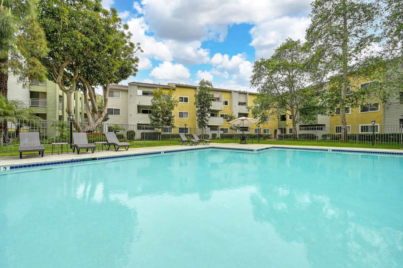 Elán Cardiff by the Sea Apartment Homes