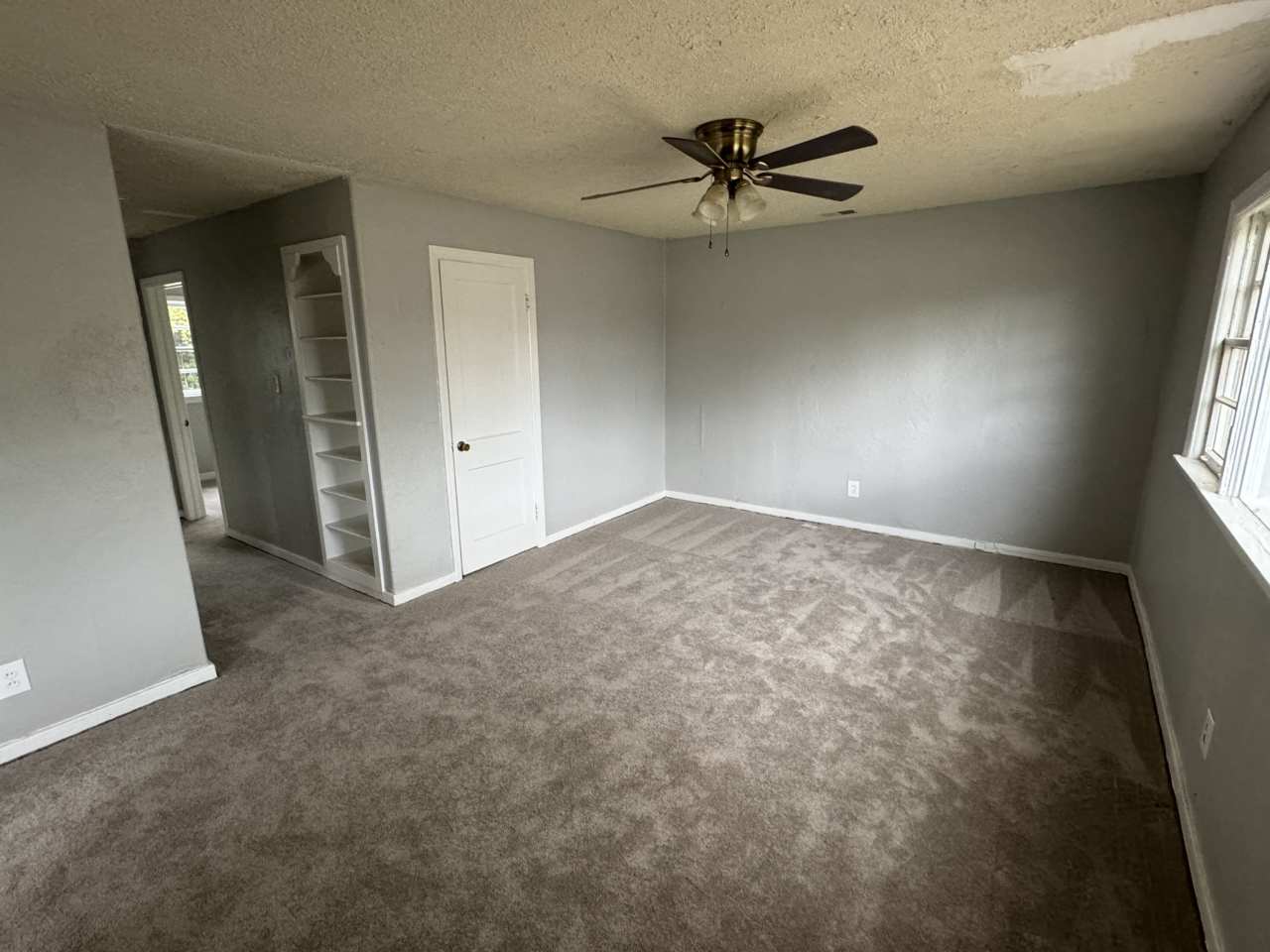 2233 N Kenyon St - 1