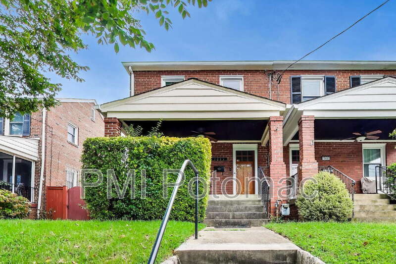 1849 S Street Southeast