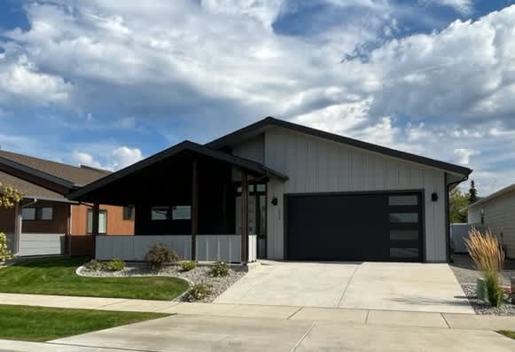 1520 West Moselle Drive