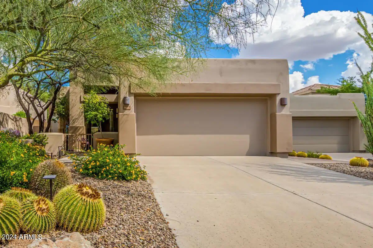 9646 E SIDEWINDER Trail