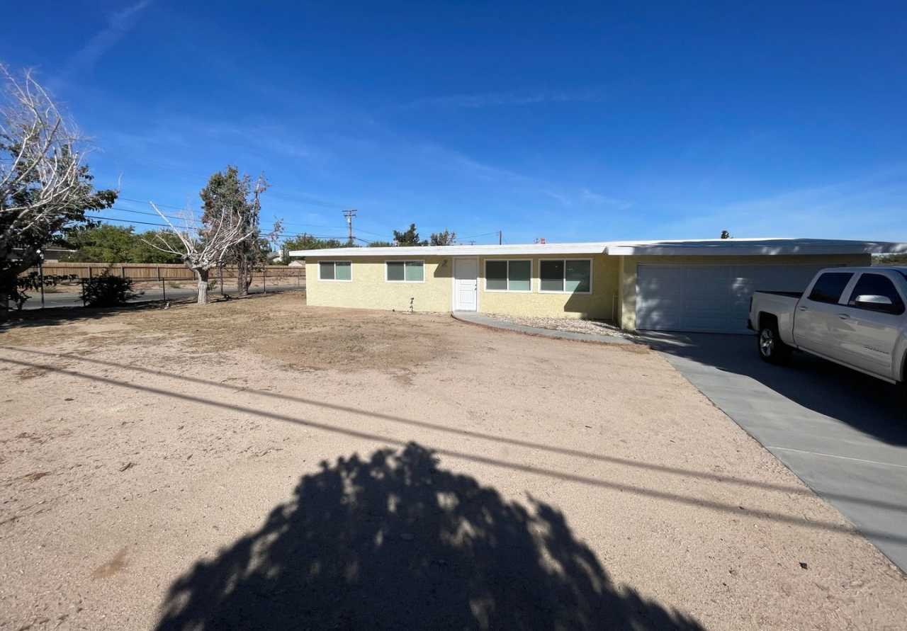 3 BEDROOM HESPERIA HOME