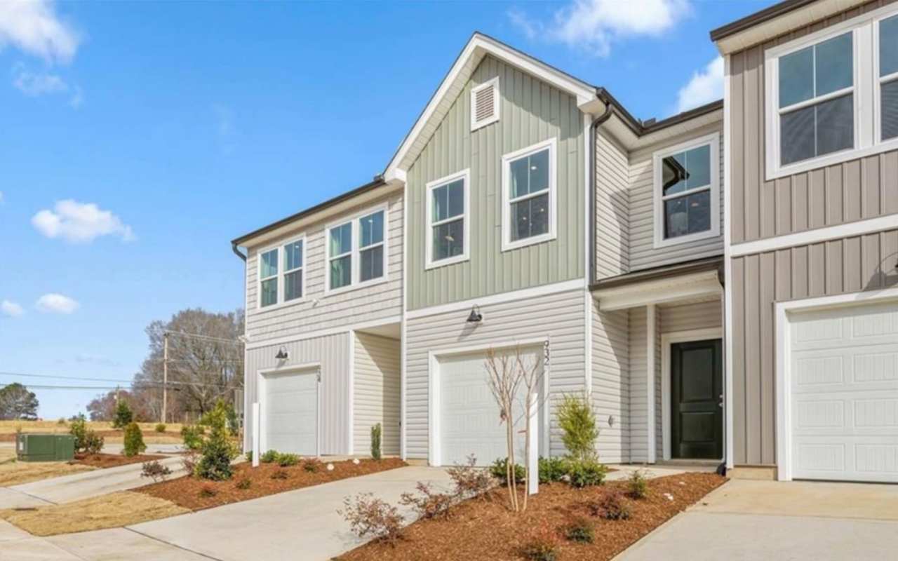 !!Get $500 OFF on 2nd mo rent!! Stunning New Build 3BA 2BR w/ Granite Kitchen • Garage • Wooded View in Falls Grove