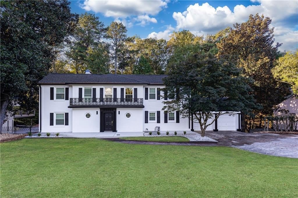 200 Paces Ferry Road NW