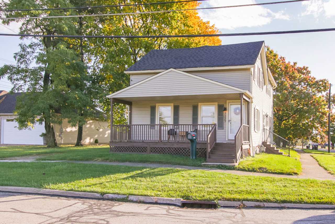 3 bedroom 3 bathroom Single Family Home