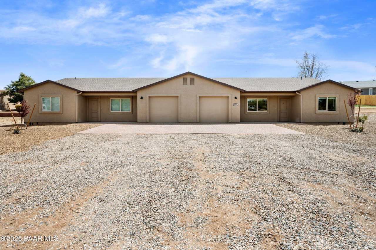 4285 N Viewpoint Drive