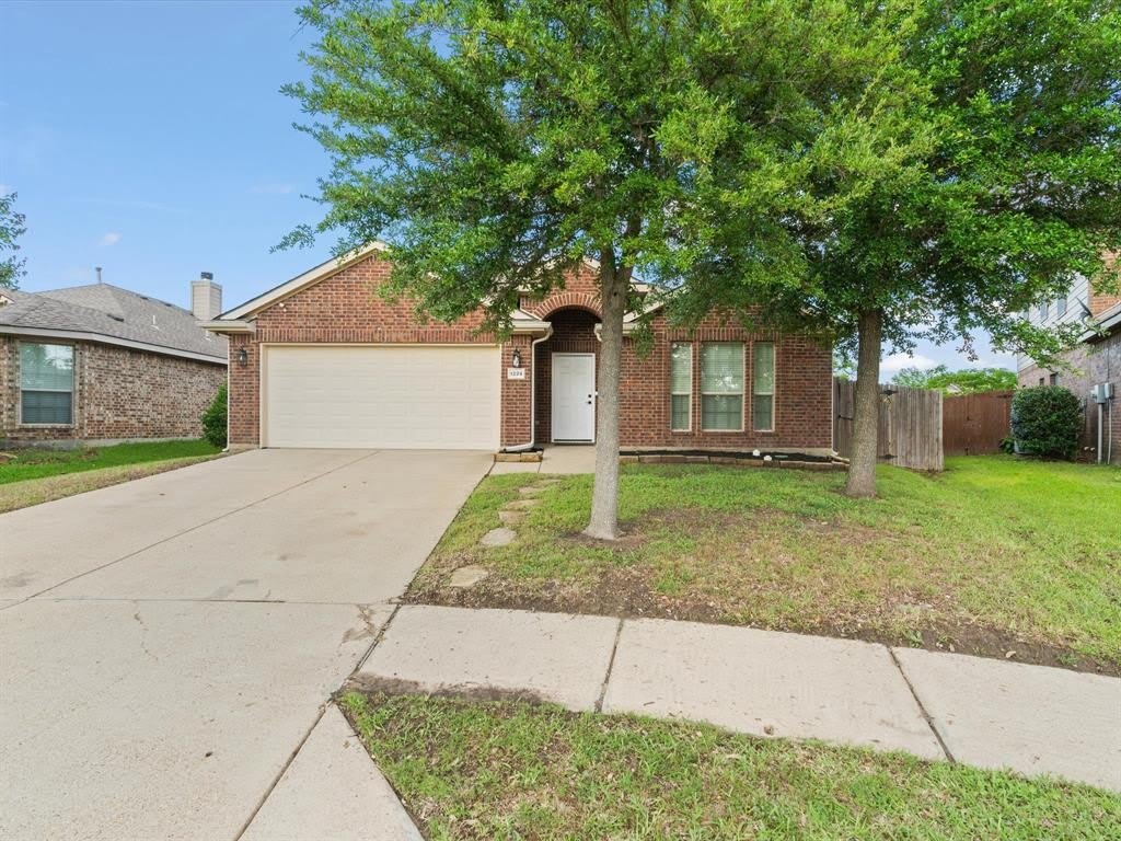 1224 Sandalwood Road